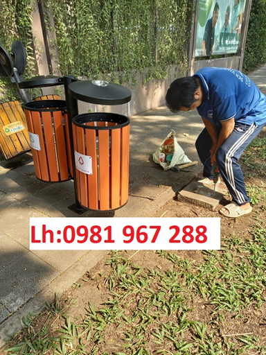 thùng rác cọc treo đôi ngoài trời.jpg